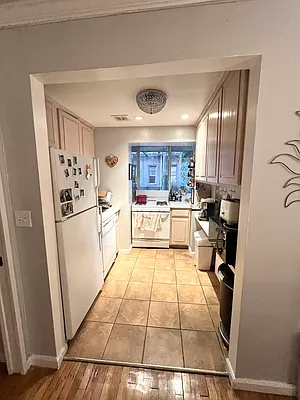 Rented by Cayenne Realty Group | media 10