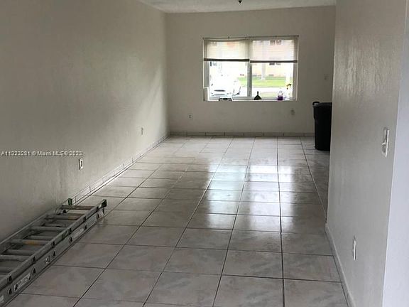 3rd image of 215 NW 84th St #215
