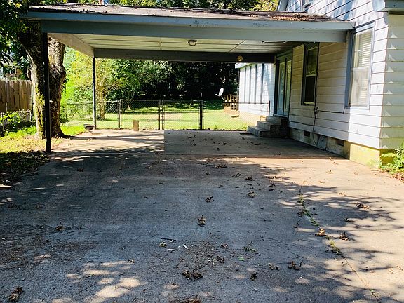 2nd image of 347 Hillcrest St