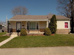 458 Hemlock Dr, Frankfort, IN 46041