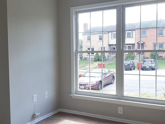 5th image of 17942 Hickory Ln