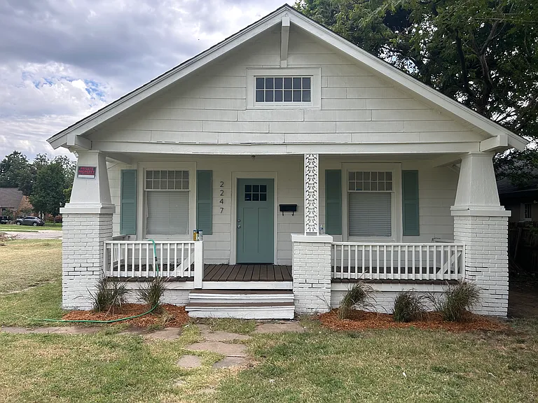 2247 W Park Pl — Photo 11