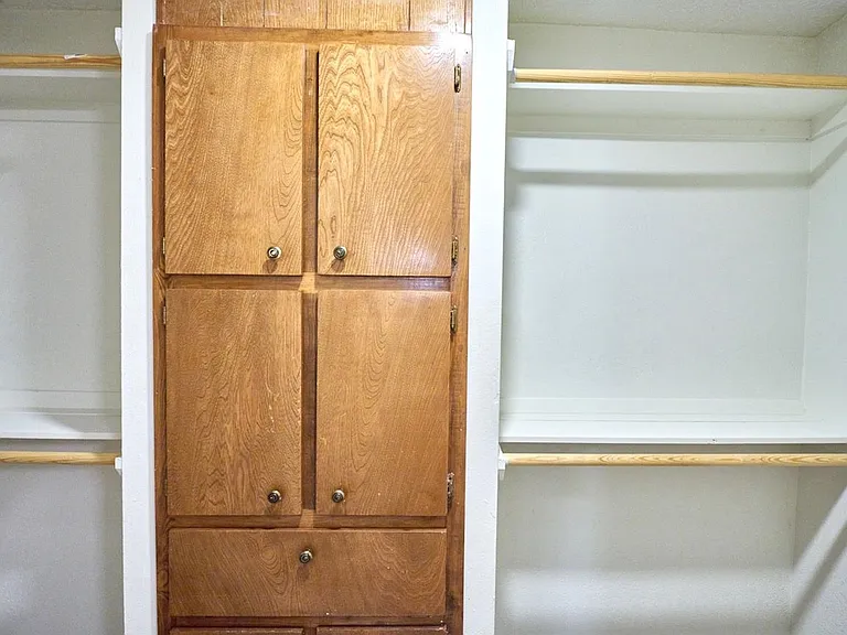 2510 Greenbriar Dr — Photo 12