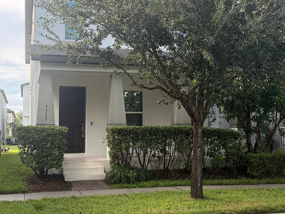9332 Tyrella Pine Trl