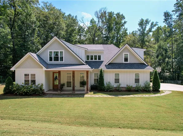 1357 Tal Heim St, Auburn, AL 36832