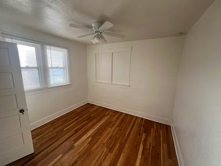 Updated, and Flexible 2-3 Bedroom Bungalow Near UNM & CNM — Photo 6