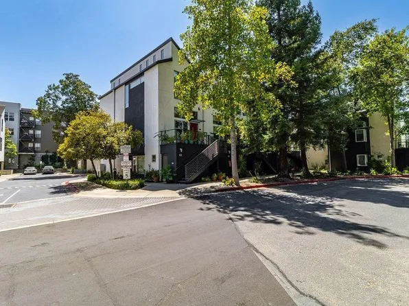 59 Iron Horse Ln, Walnut Creek, CA 94597