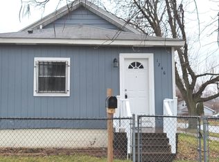 1246 Indian Ave, Aurora, IL 60505