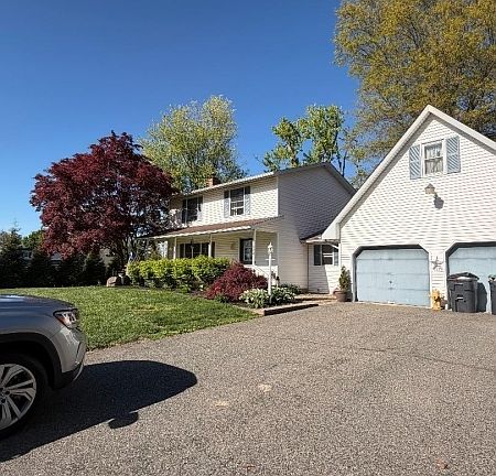3rd image of 140 John Ringo Rd