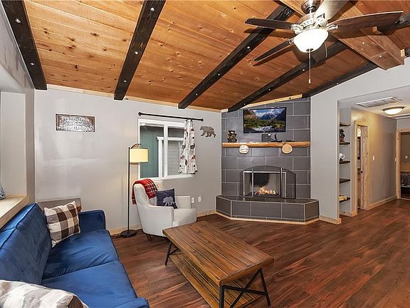 2nd image of 413 W Sherwood Blvd