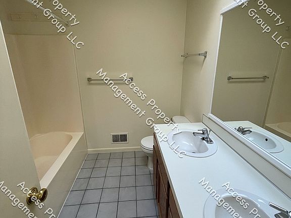 4th image of 133 Robinhood Dr NE