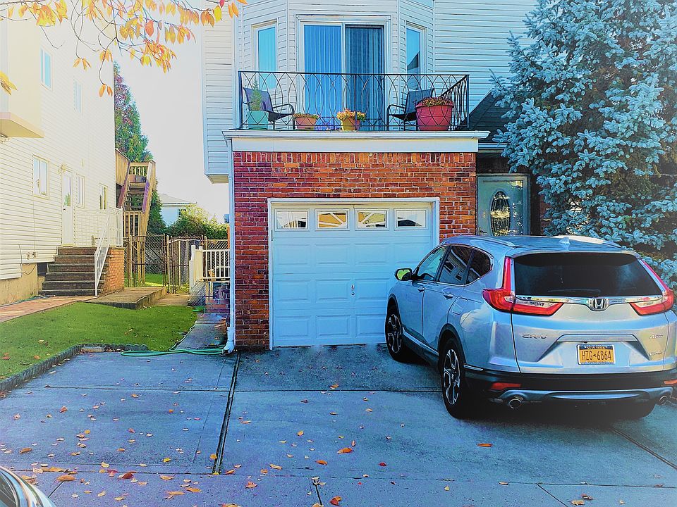 1st image of 626 Travis Ave