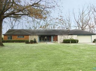 24821 W River Rd, Perrysburg, OH 43551