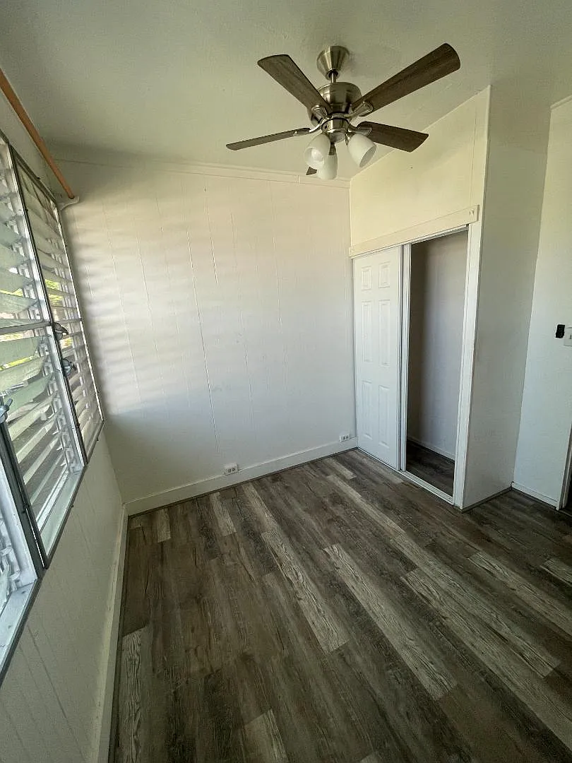 1050 Wong Ln - Upstairs A — Photo 3