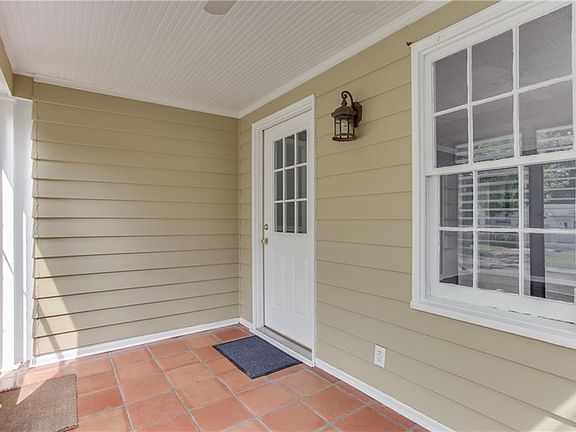 4th image of 5211 N Primrose Ave