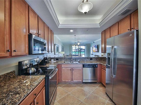 4th image of 9533 Avellino Way Unit 2915