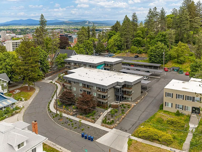 South Hill Heights — Photo 15