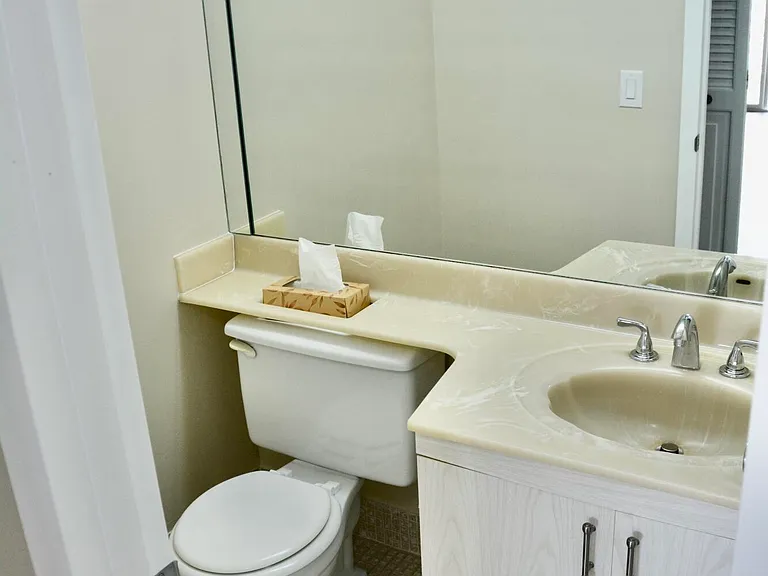 4070 Exeter Dr #D — Photo 12