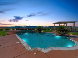 18698 Lakepointe Dr, Riverside, CA 92503