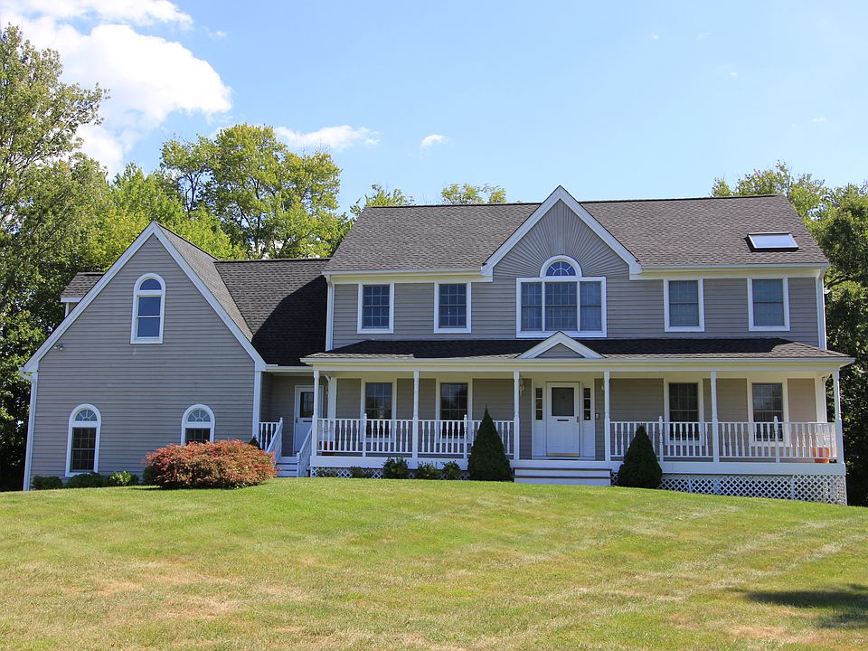 1st image of 8 Vine Ln