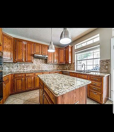 5th image of 13511 Willow Heights Ct