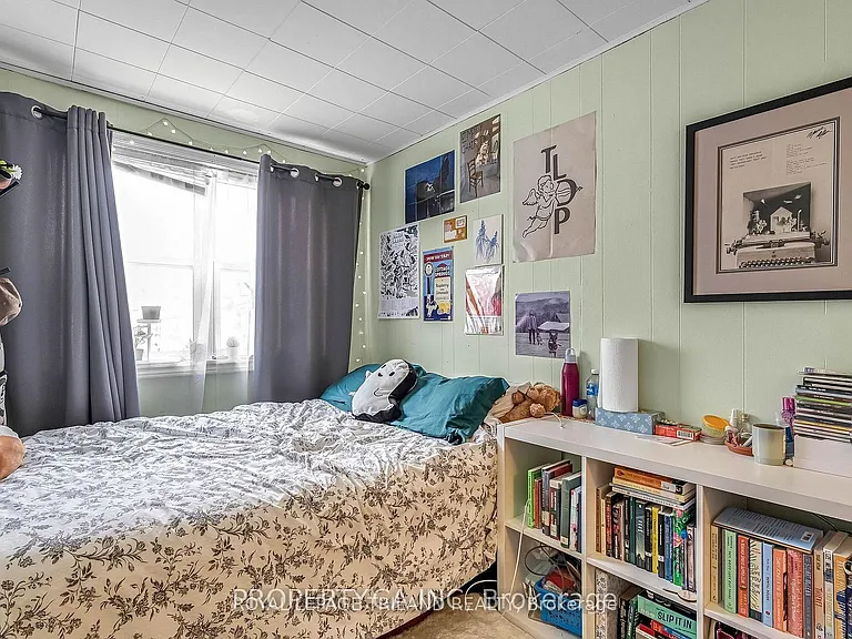 23 Saunby St #A — Photo 12