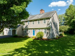 32 Cluett Dr, Williamstown, MA 01267