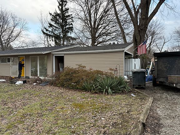 2nd image of 1394 Dewitt Dr