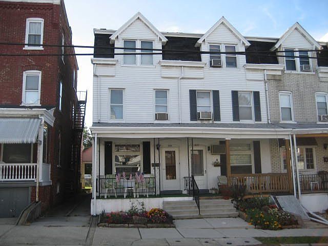 2nd image of 626 N 16th St