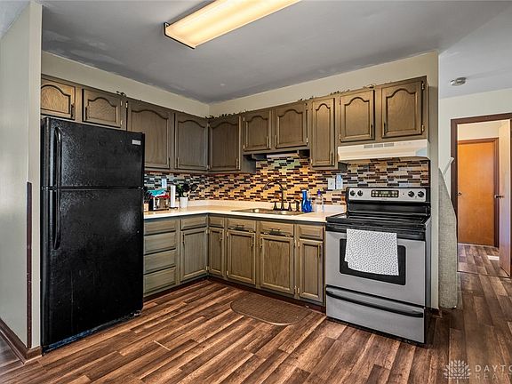 5th image of 602 Millard Dr