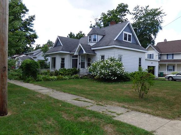 2nd image of 319 McOmber St