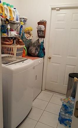 2nd image of 225 SE 14th Ter