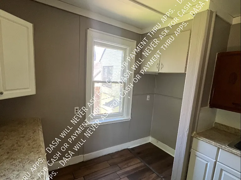 122 Spaulding St #UPPER — Photo 9