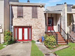 860 Old Metairie Dr, Metairie, LA 70001