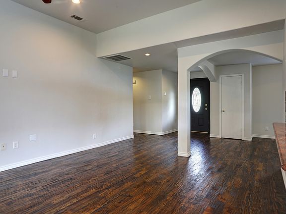 3rd image of 3304 Claymore Dr