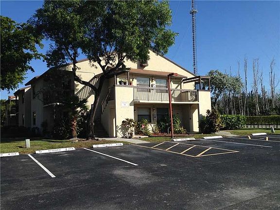2nd image of 455 NW 210th St APT 202