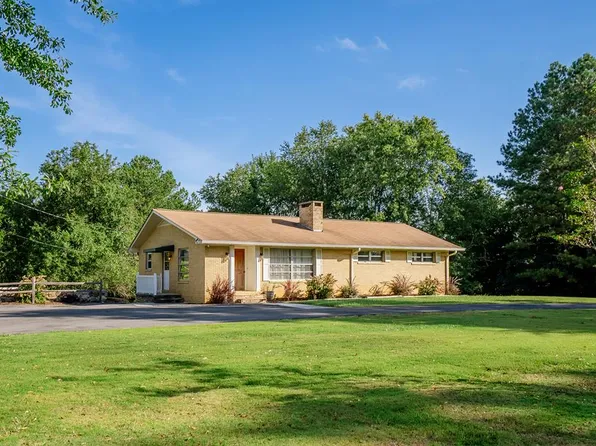 1275 Dawnville Rd, Dalton, GA 30721