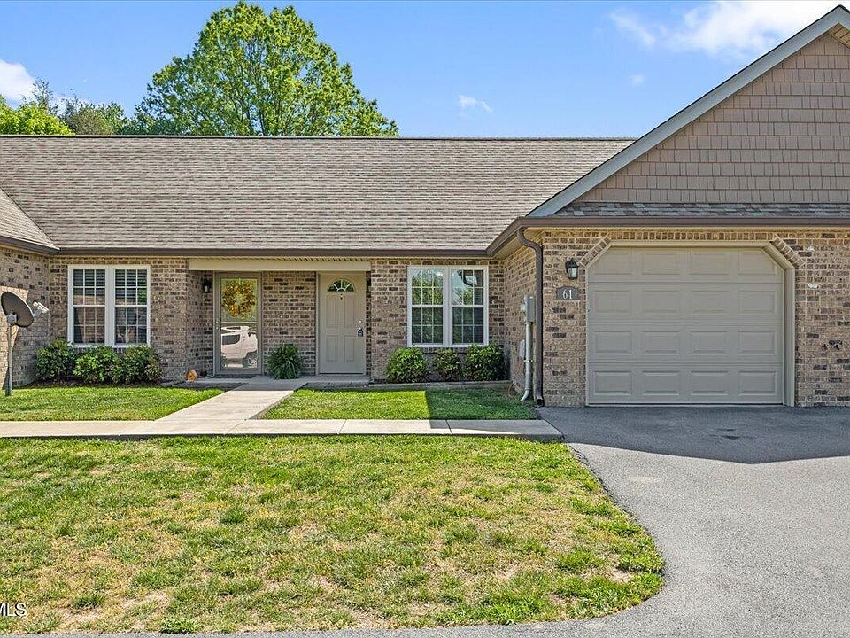 1st image of 61 Chatfield Sq #61