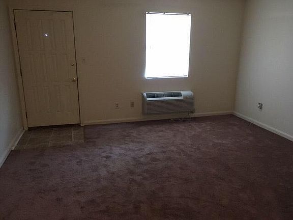 5th image of 4635 Towne Square Ct APT 3