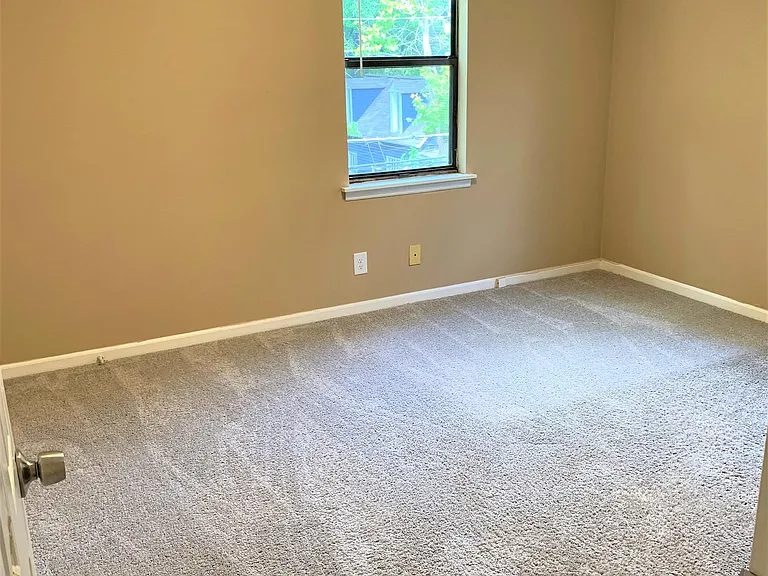 1011 Curran St NW #2 — Photo 6