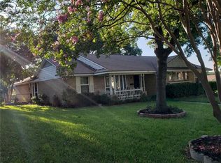 5830 Fox Hill Ln, Dallas, TX 75232