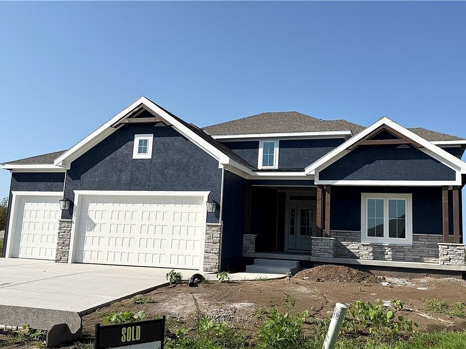 1st image of 13036 W 174th Pl