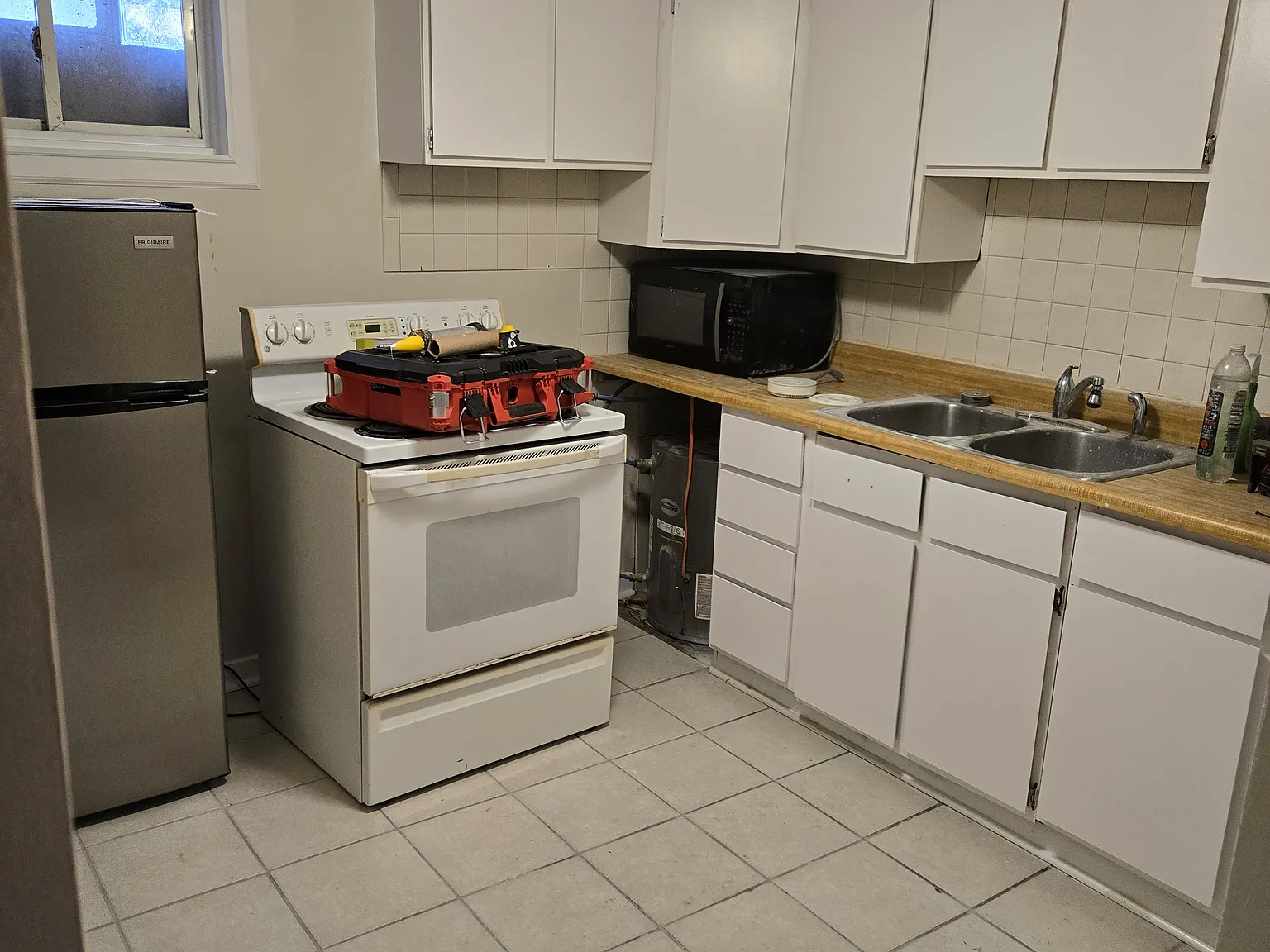 148 S Washington Ave — Photo 4
