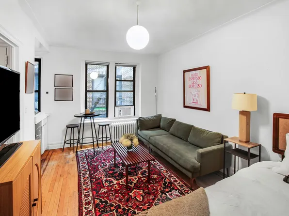 300 8th Avenue image 1 of 7