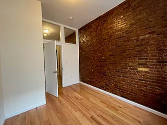 Rented by Best Apartments North Inc