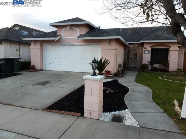 1205 Cribari Dr, Modesto, CA 95358