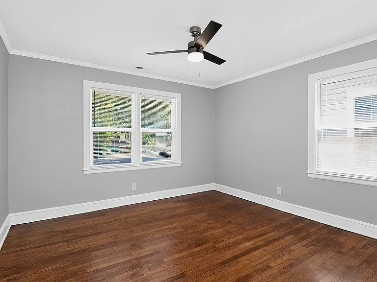 305 Sylvania Ave — Photo 12