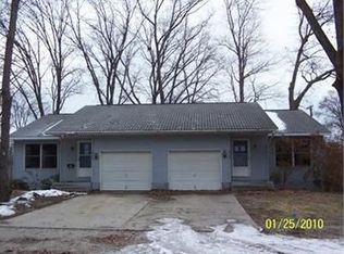 1945 Manor Dr, Norton Shores, MI 49441