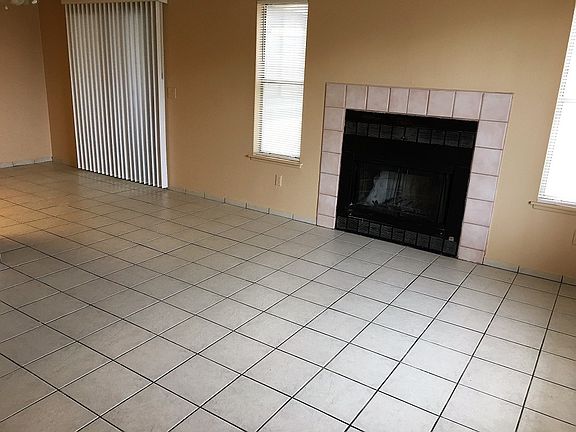 4th image of 5019 Spencer St Unit C