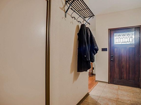 4th image of 4704 Winterhazel Ct